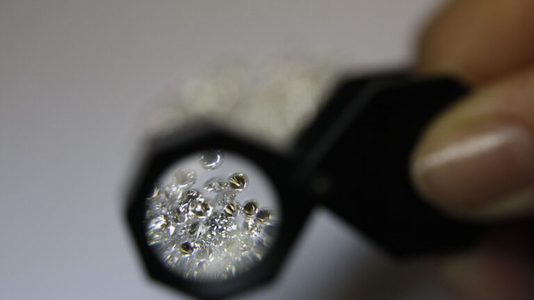 Comment devenir gemmologue ?