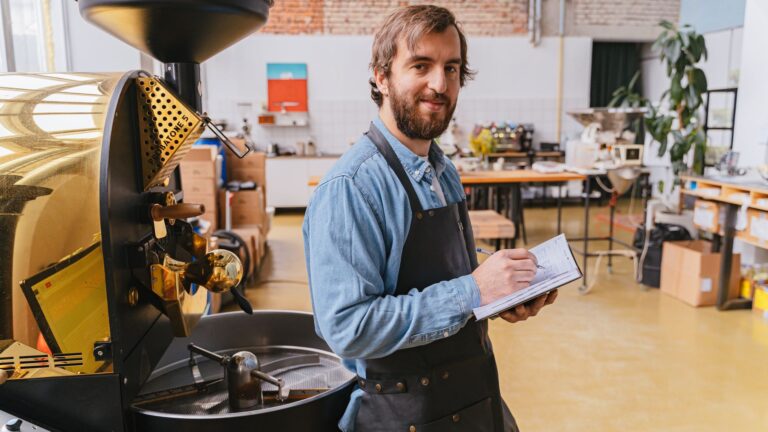 Devenir torréfacteur : comment réussir dans le café